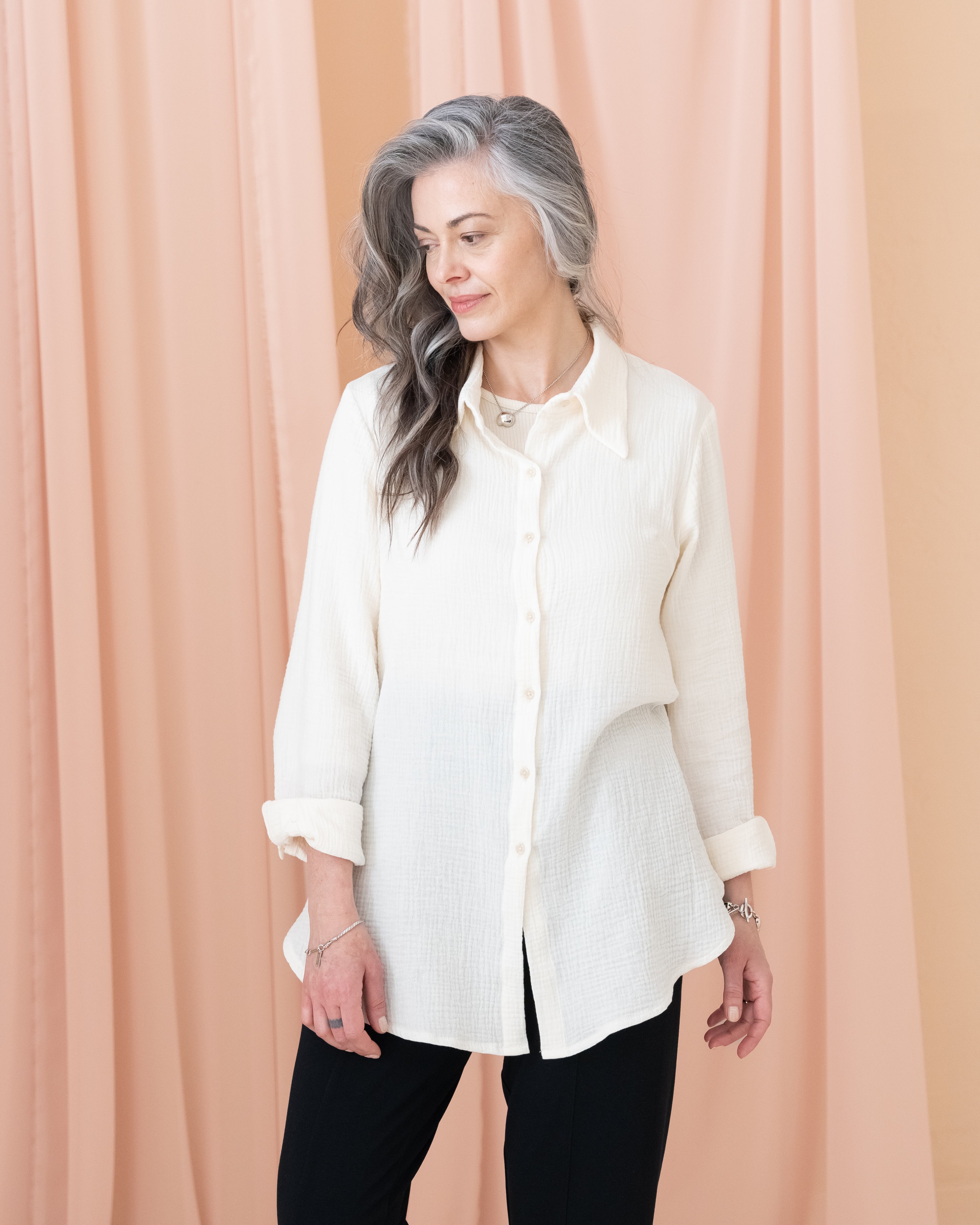 Styling an Oversized Button-Up Shirt: Comprehensive Capsule Wardrobe Guide for Chic Dressing