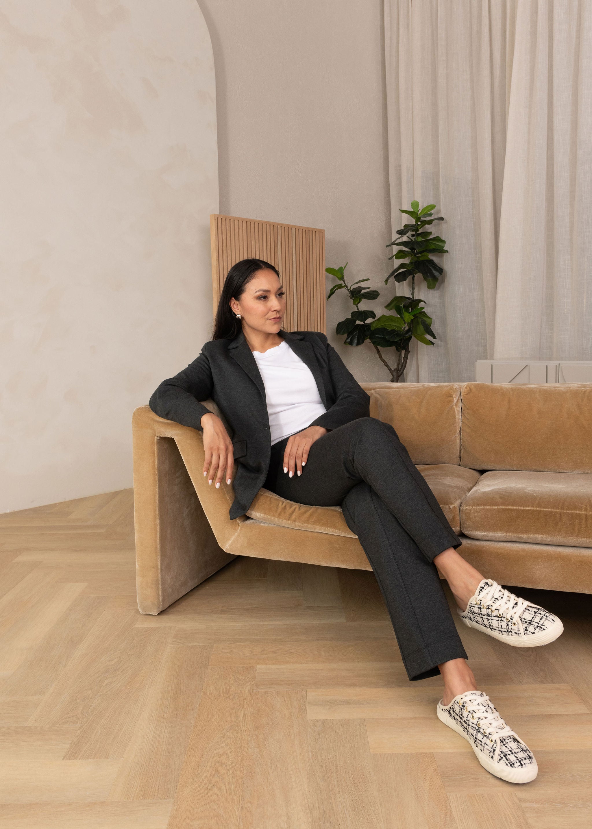 BUTTON EMBELLISHED PONTE PANT OTTOMAN ELEGANCE