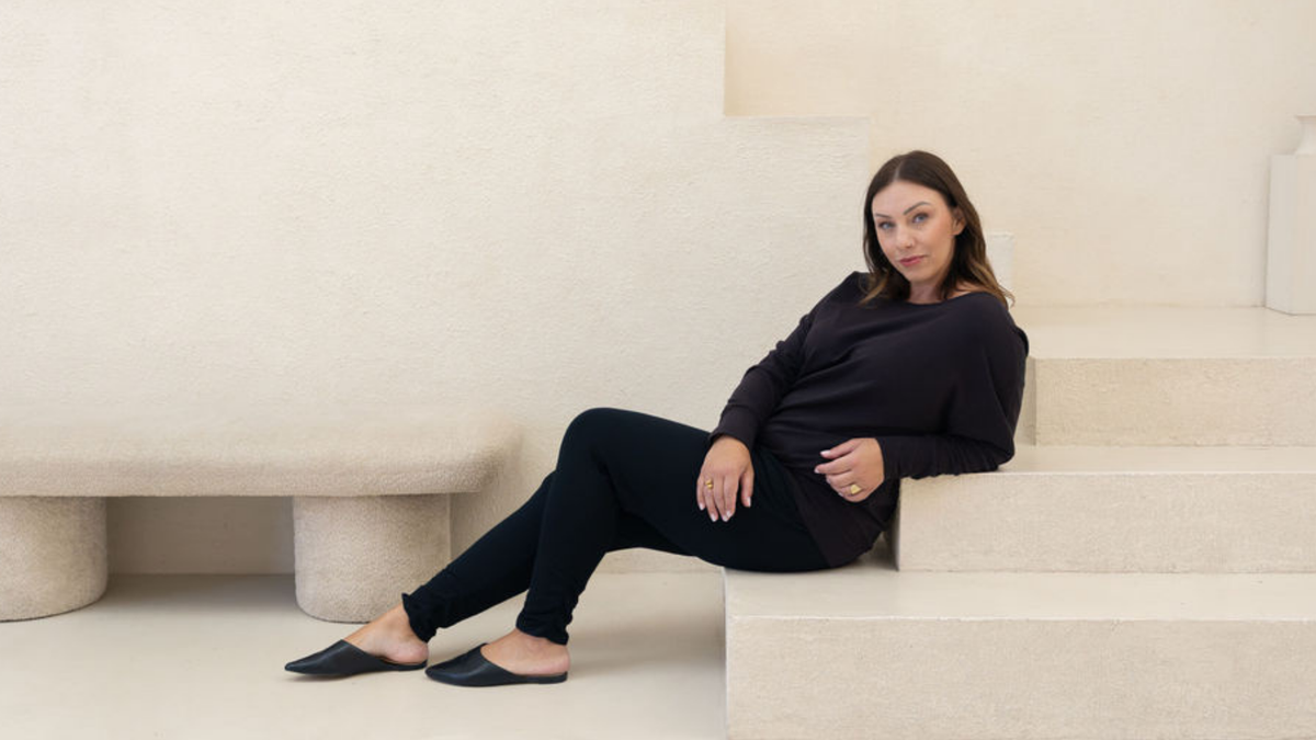 12 Repeatable Outfit Formulas for Women Who Travel