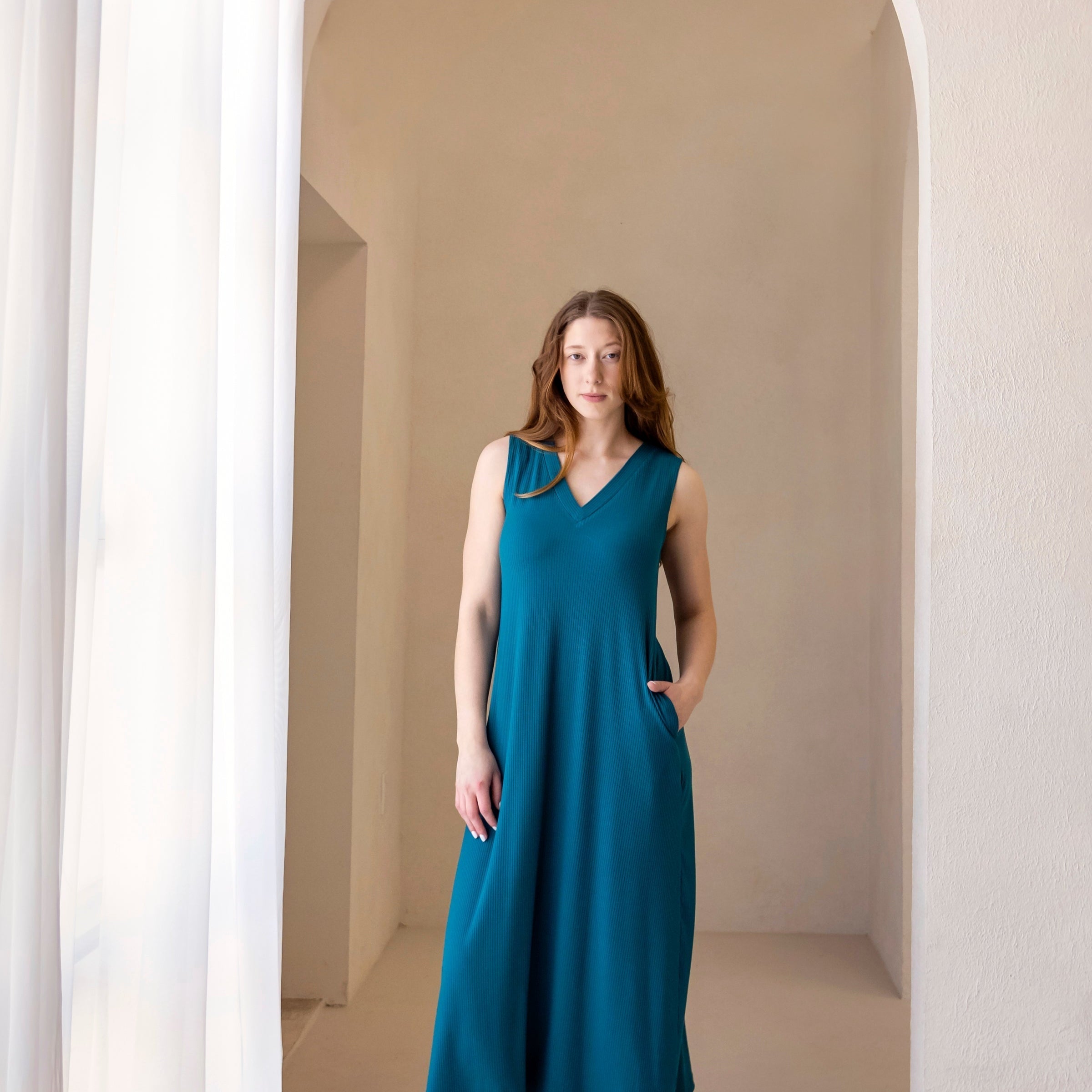 Travel Dresses for Women Who Go Carry-On Only and Fly Often