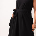 womens black sleeveless dress